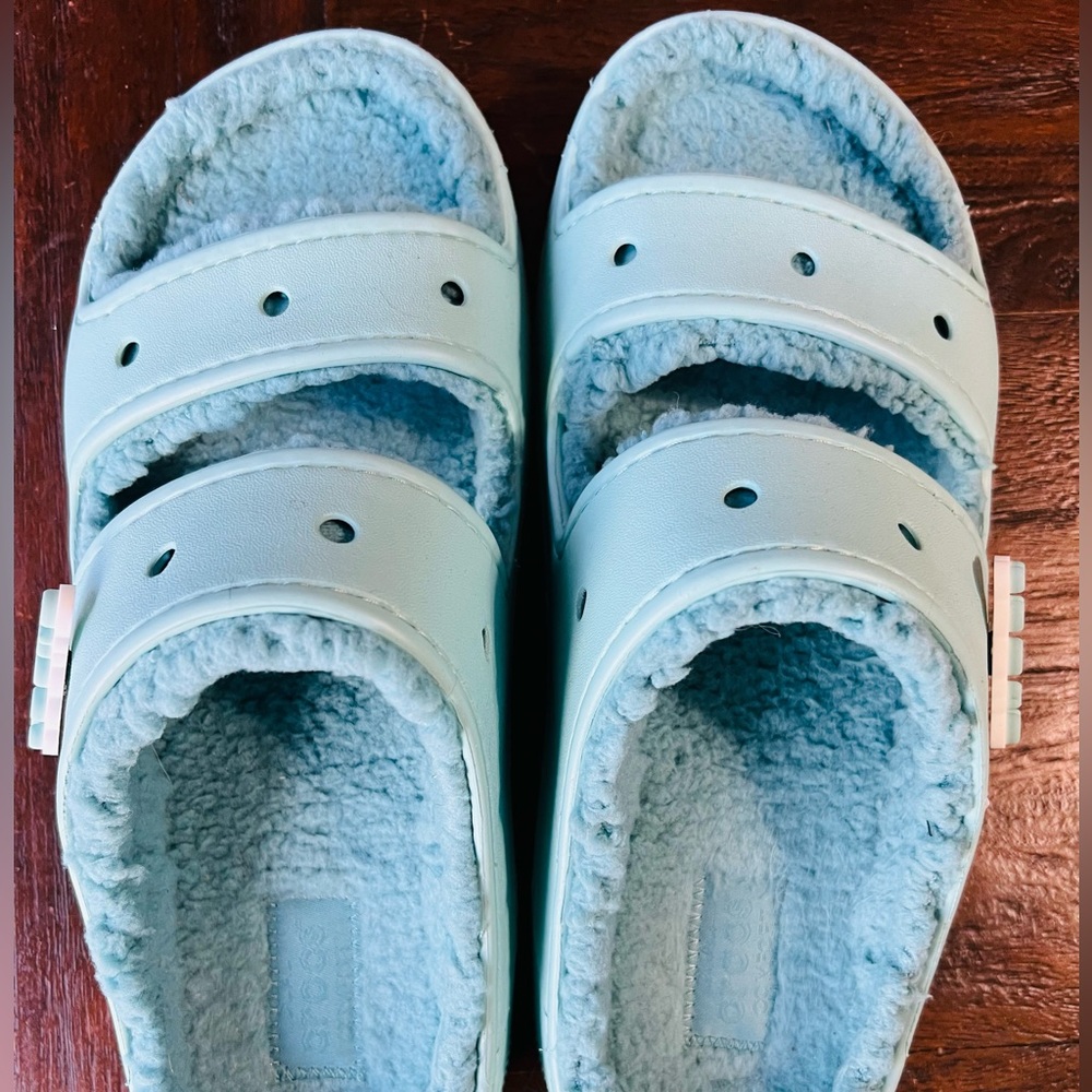Crocs Cozzzy sandal Women’s 11